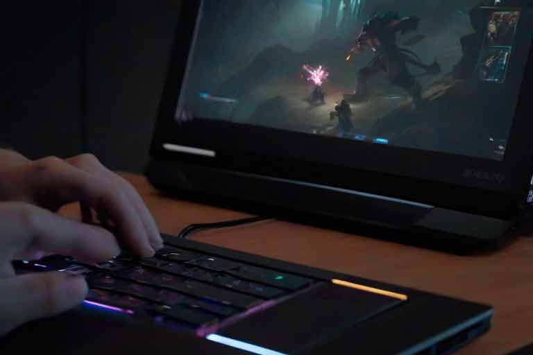 ¿Cómo reparar mi portátil Dell Inspiron 15 si está lenta?